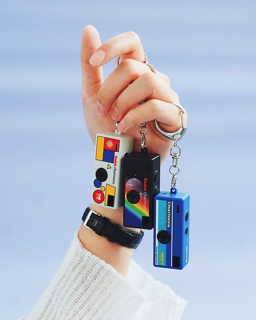 Kodak Charmera 鑰匙圈復古數碼相機盲盒  ( 預計貨期為12月尾)
