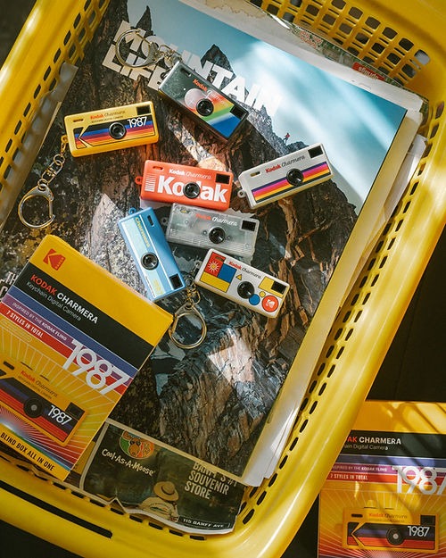 Kodak Charmera 鑰匙圈復古數碼相機盲盒  ( 預計貨期為12月尾)